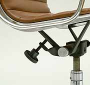 Charles Eames chair adjuster knob. A replacement control knob for use on all Herman Miller Aluminium and Soft Pad Group work and lounge chairs having an original U.S. production torsion bar tilt mechanism (as shown in the illustration). Photography �07 Graham Mancha.